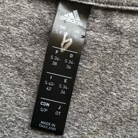 Adidas Gray Elastic T-Shirt Women’s Size S Activewear Short Sleeves Dri-Fit Logo - Picture 6 of 16